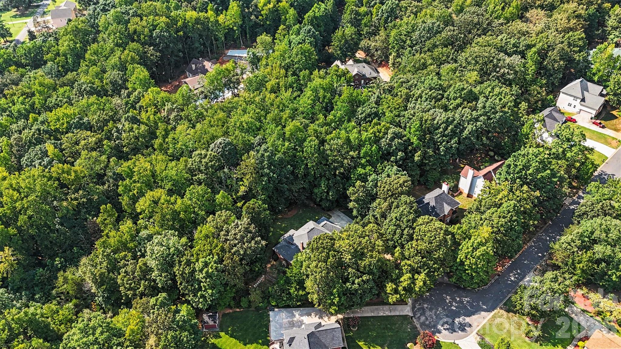 8805 Crosstimbers Drive — Charlotte