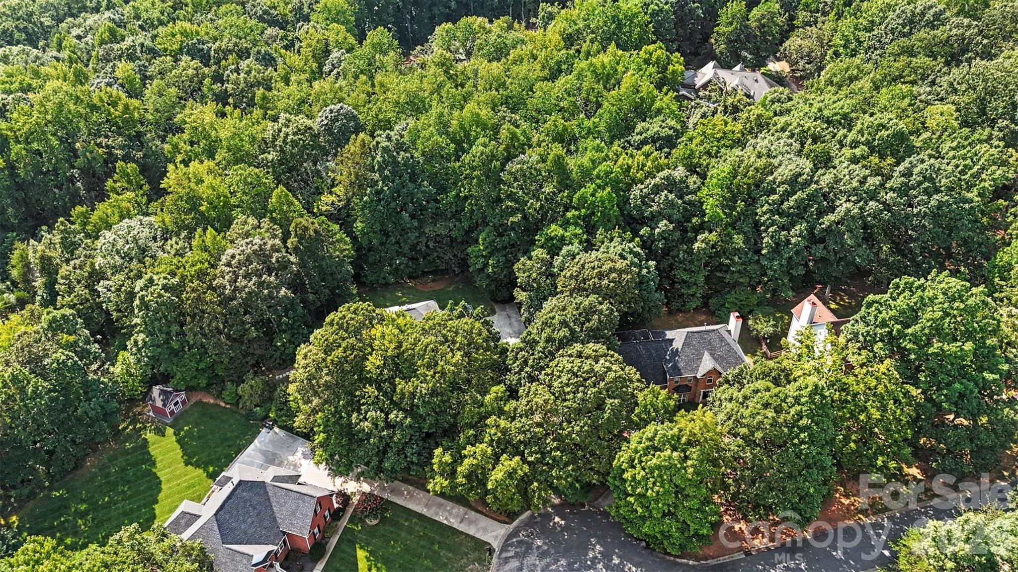 8805 Crosstimbers Drive — Charlotte