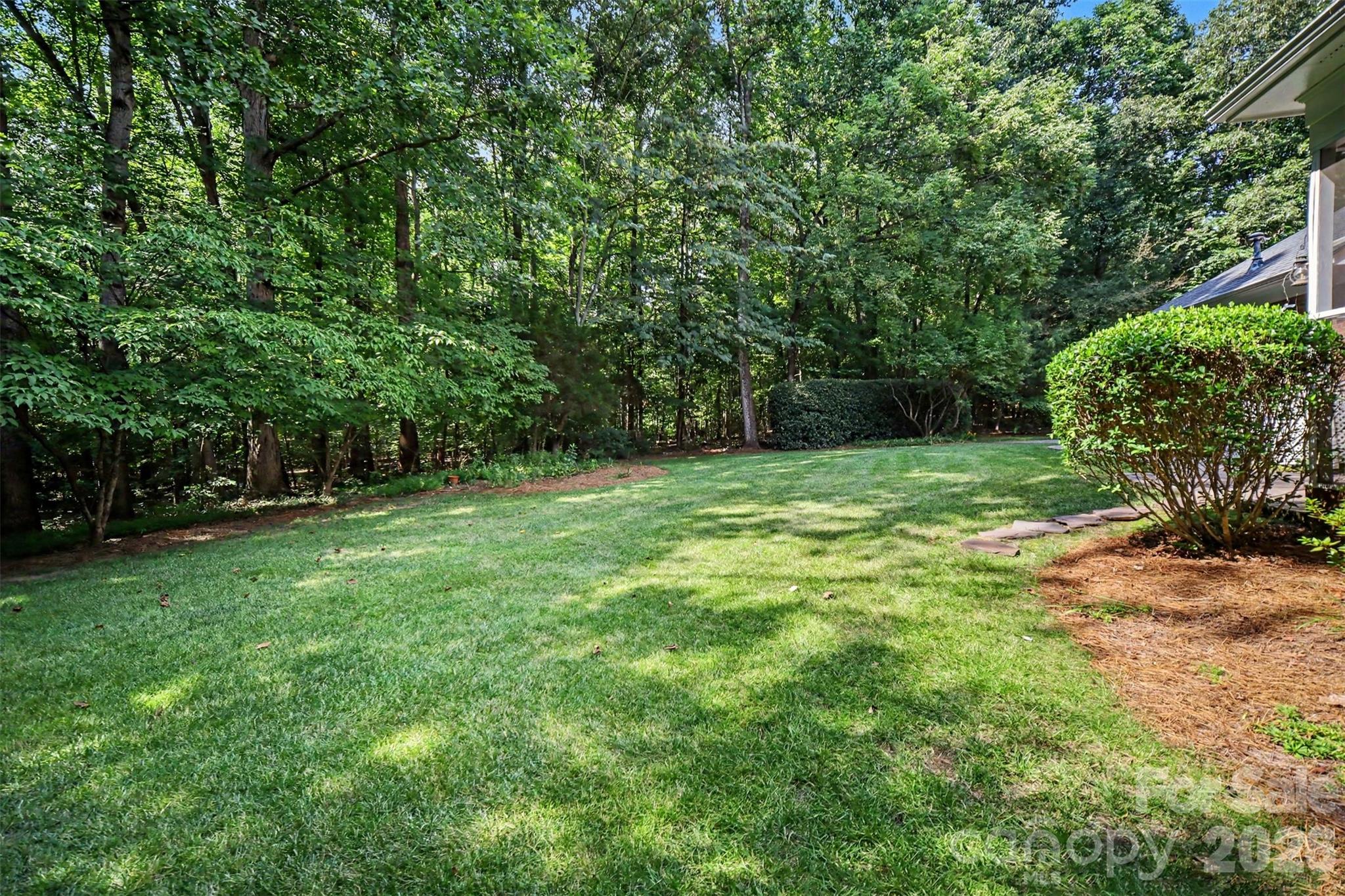 8805 Crosstimbers Drive — Charlotte