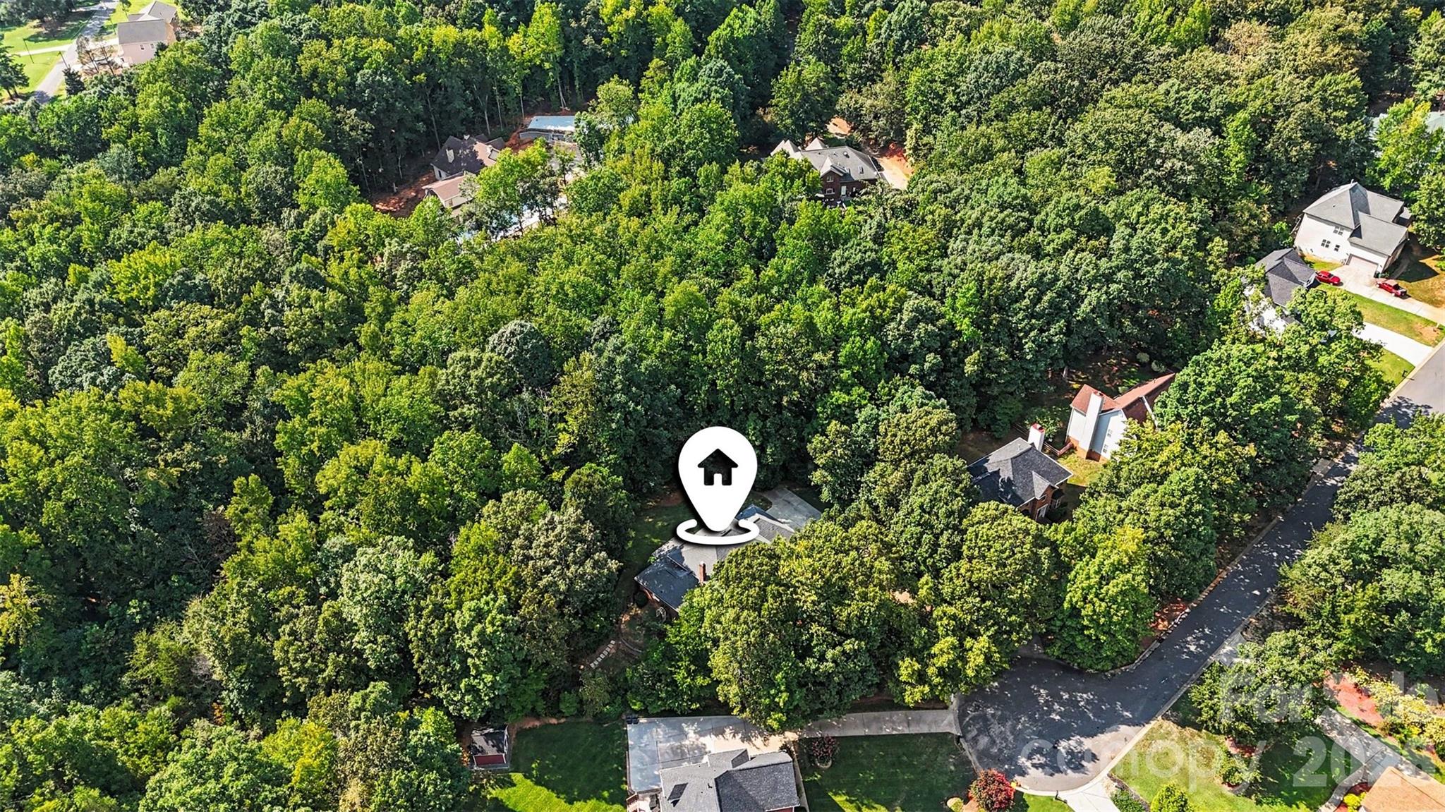 8805 Crosstimbers Drive — Charlotte
