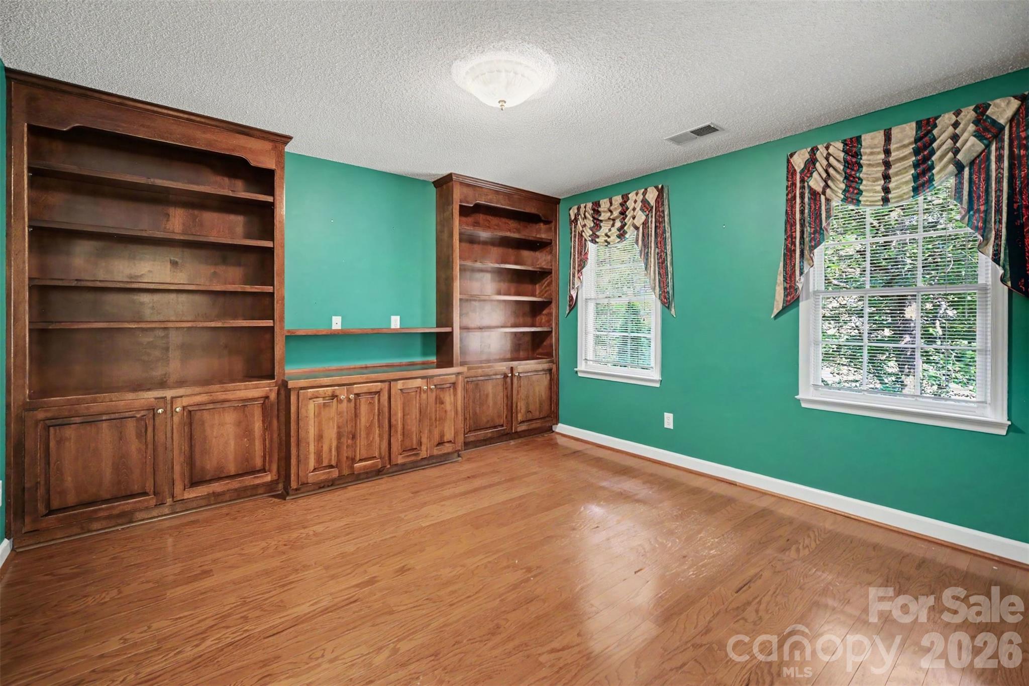 8805 Crosstimbers Drive — Charlotte