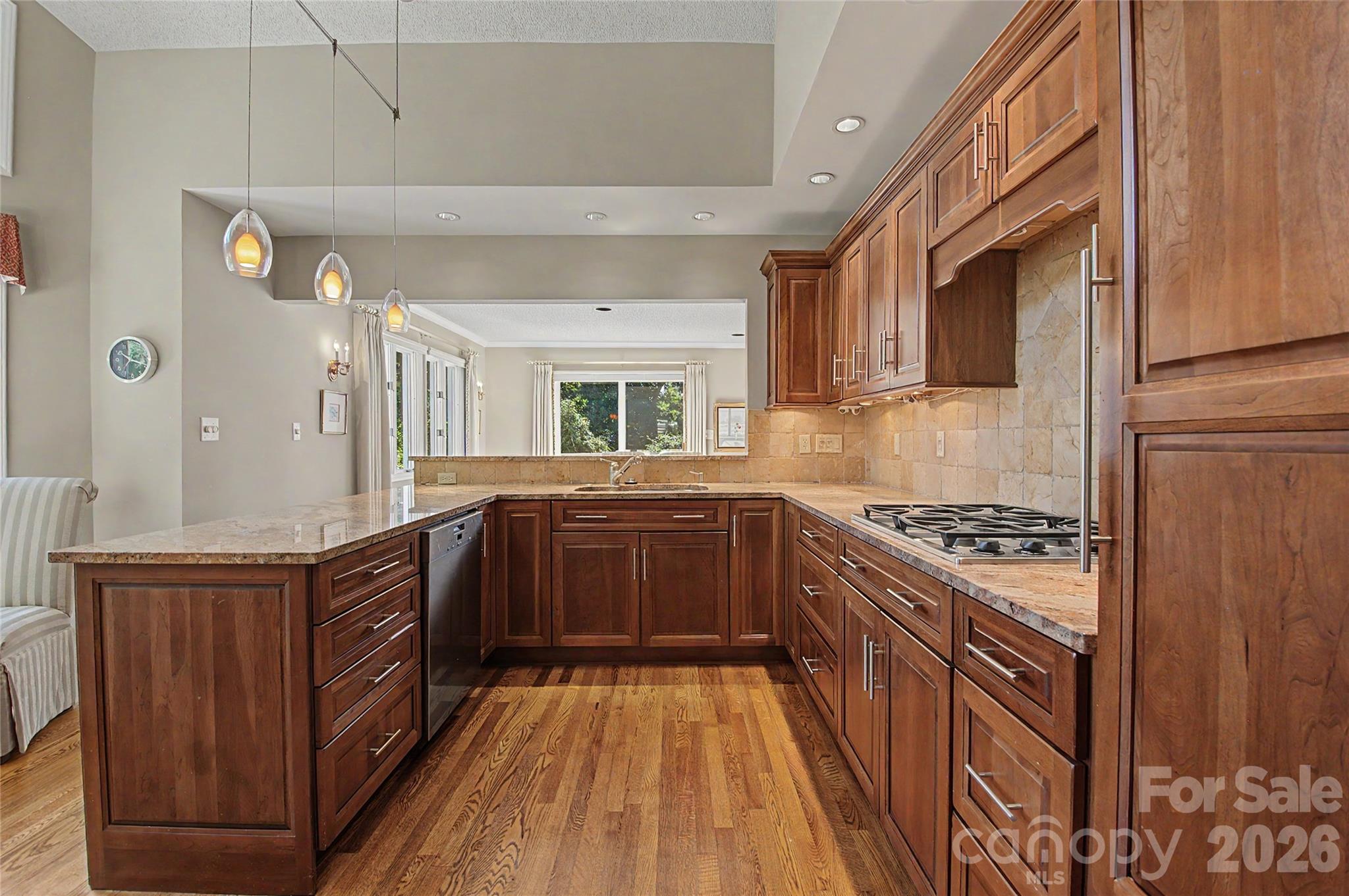 104 Overlook Drive — Flat Rock