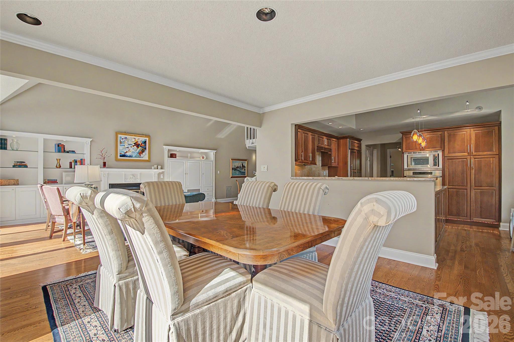 104 Overlook Drive — Flat Rock