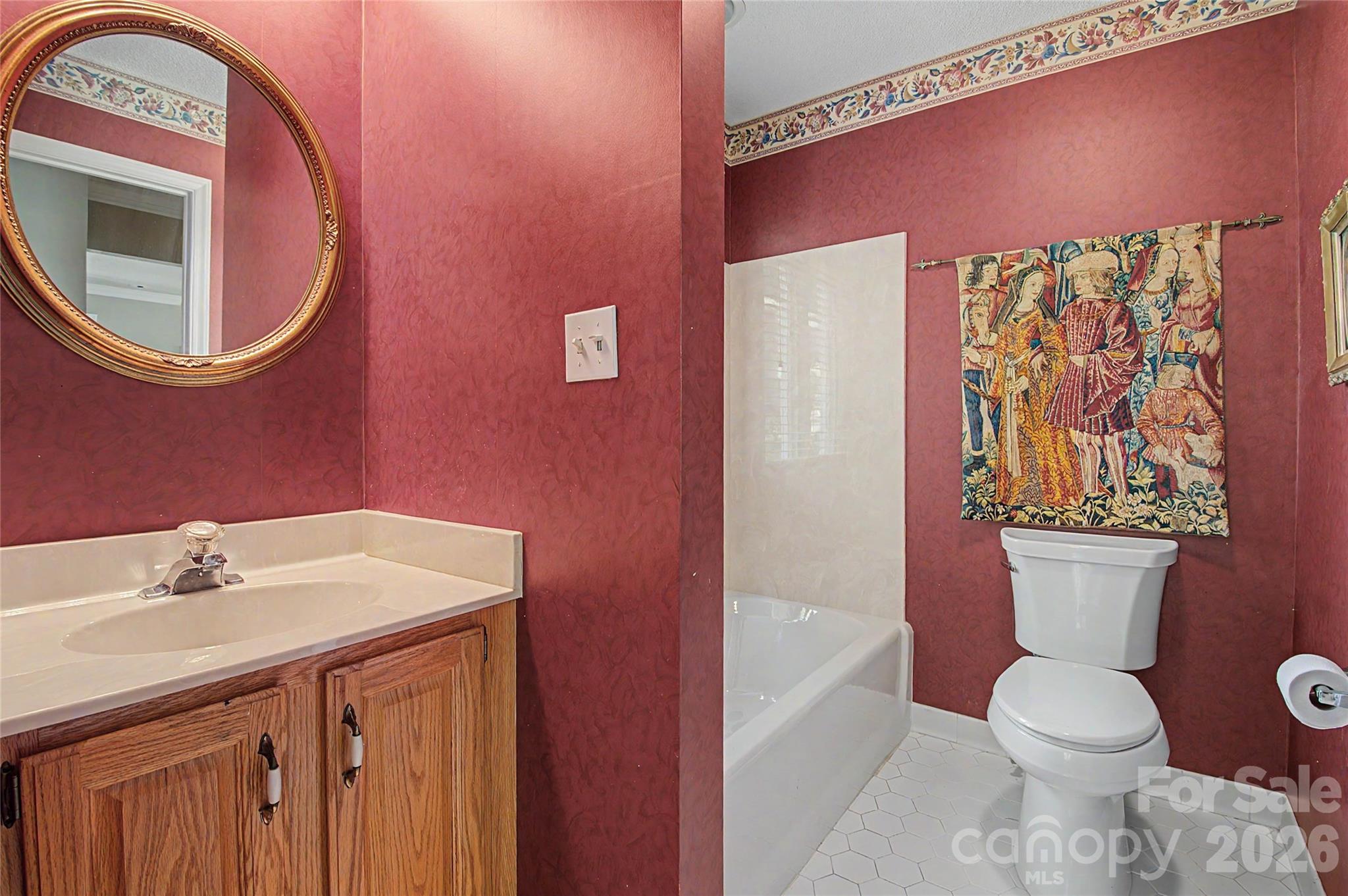 104 Overlook Drive — Flat Rock