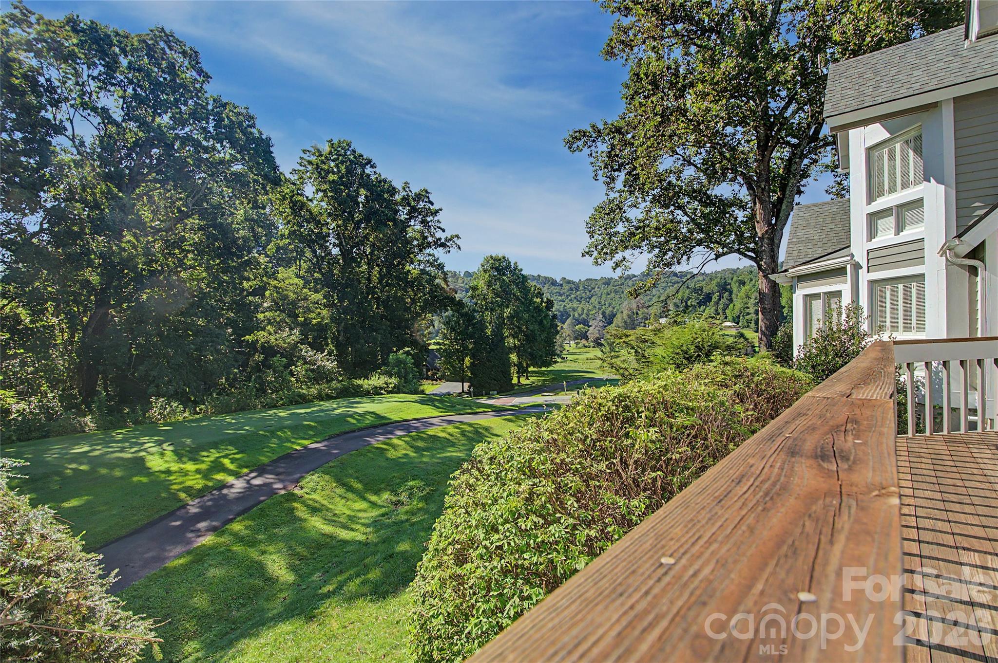 104 Overlook Drive — Flat Rock