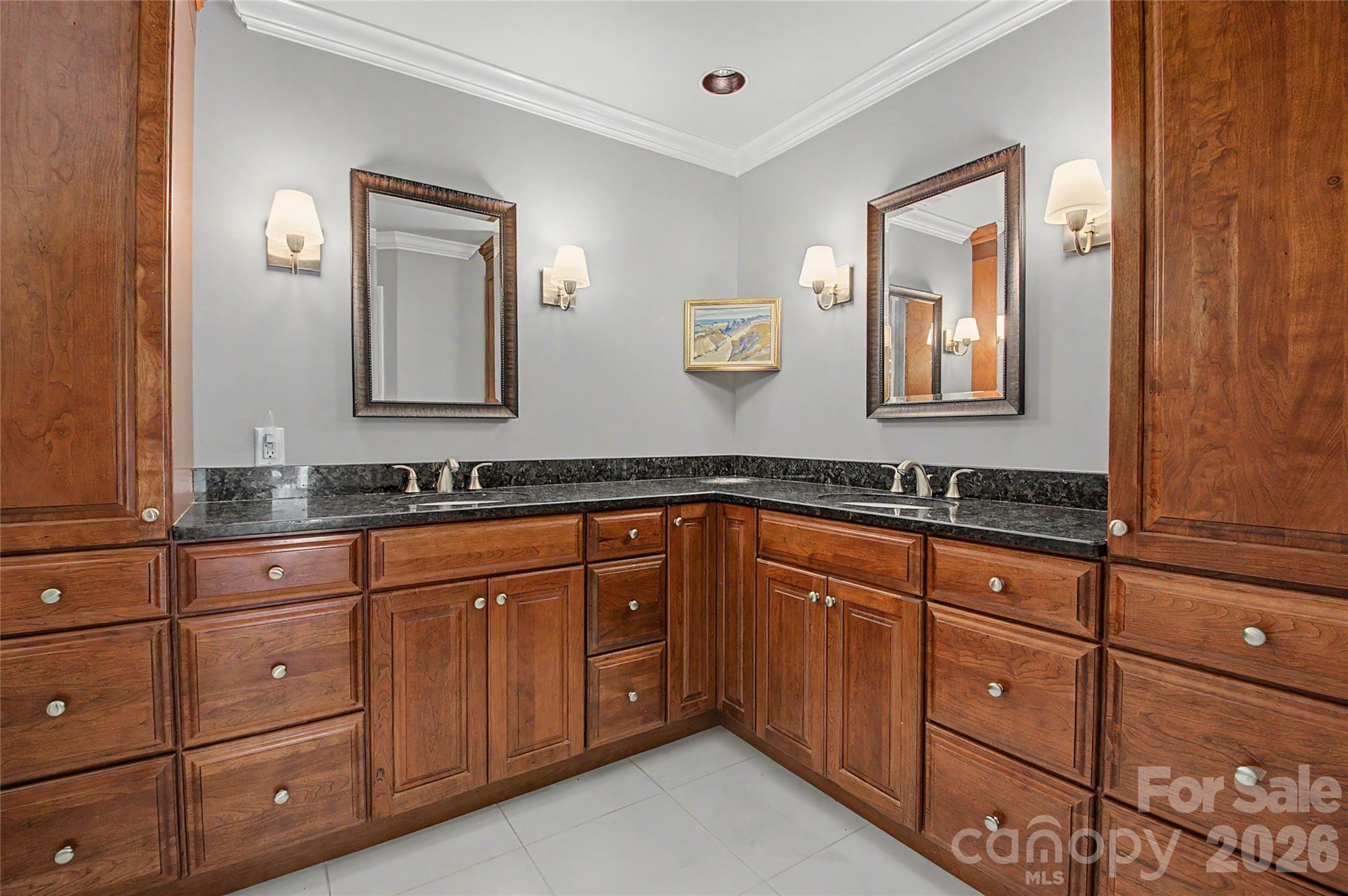 104 Overlook Drive — Flat Rock