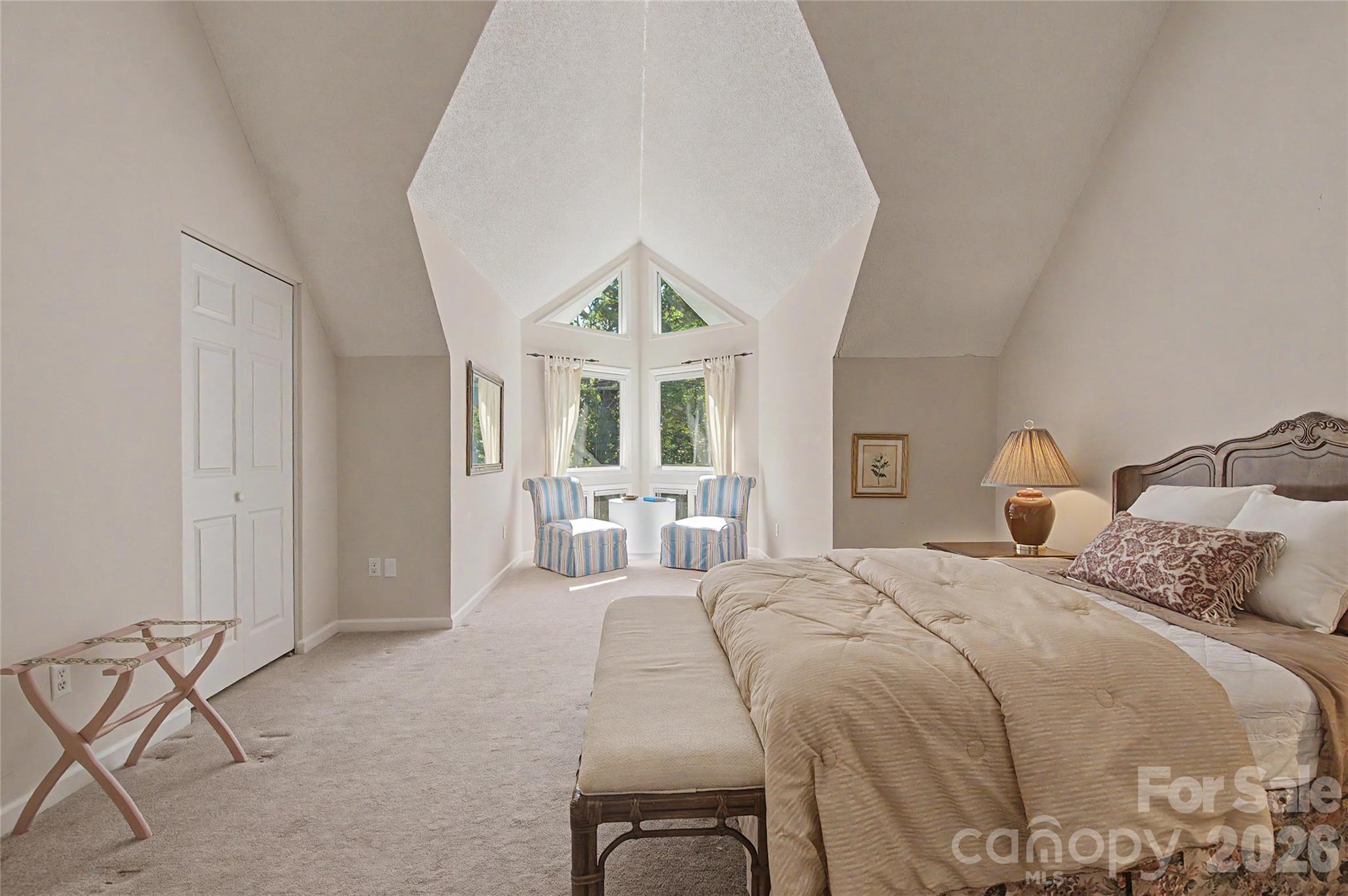 104 Overlook Drive — Flat Rock