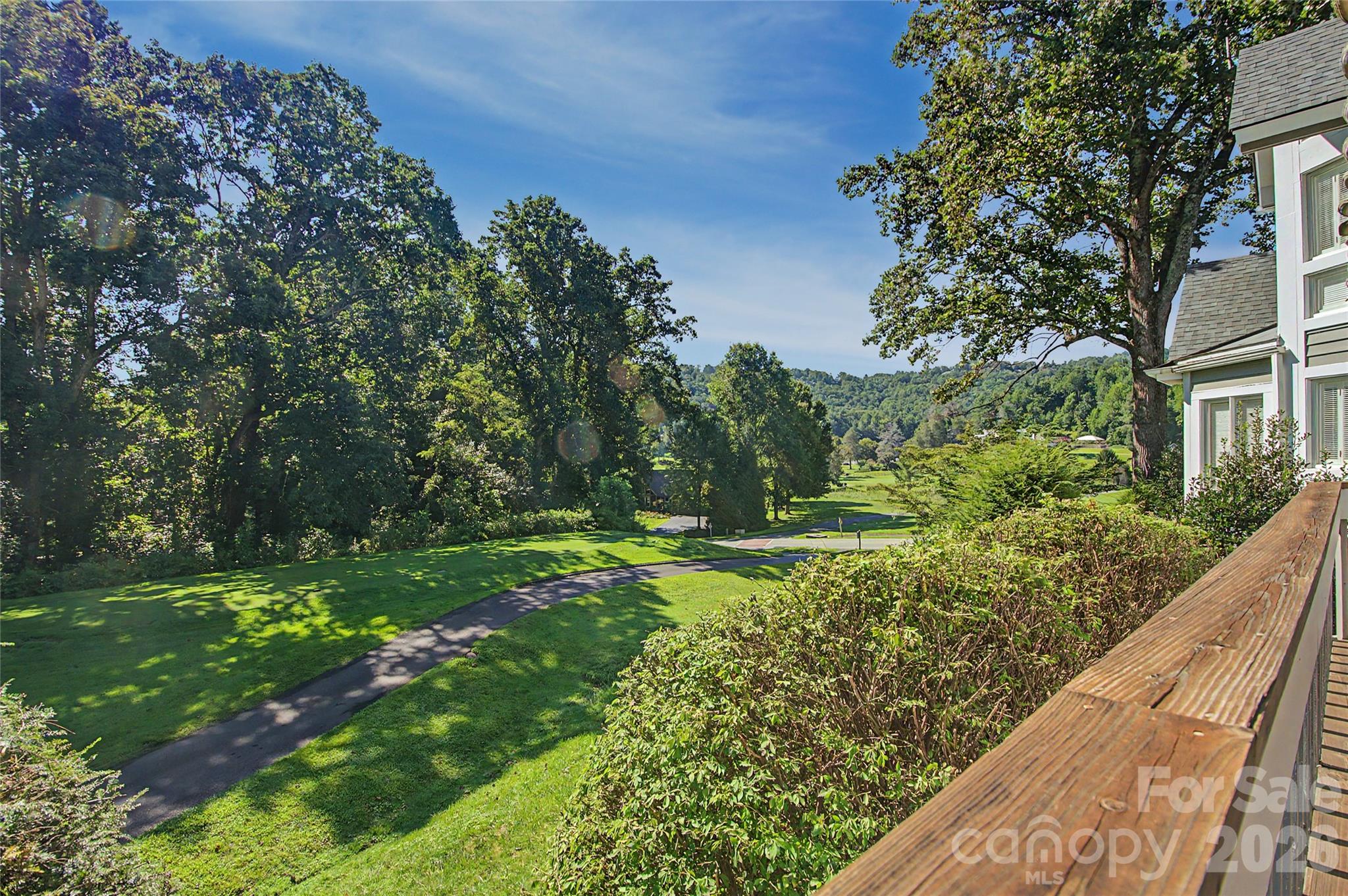 104 Overlook Drive — Flat Rock