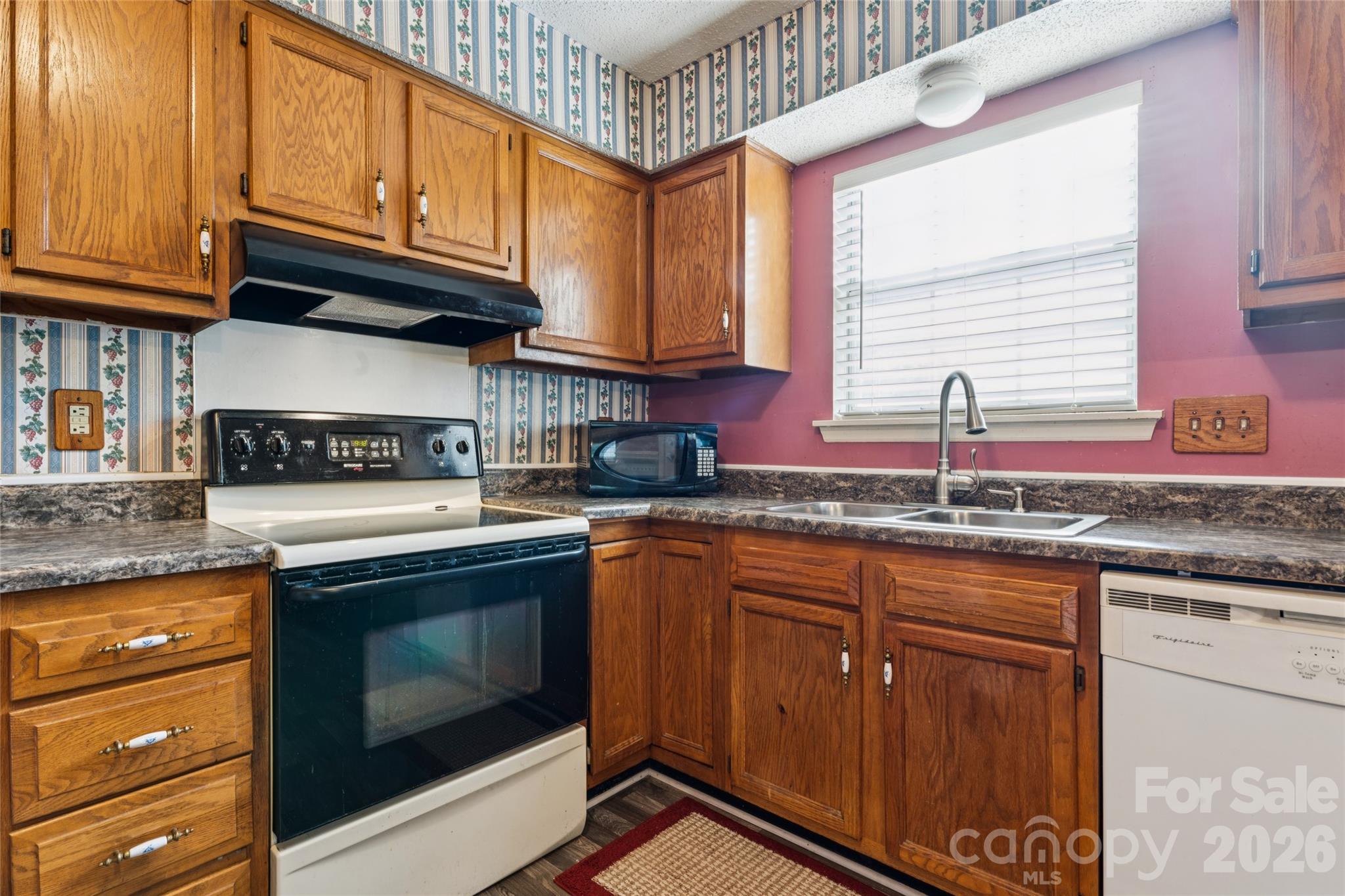2114 Varden Court — Charlotte