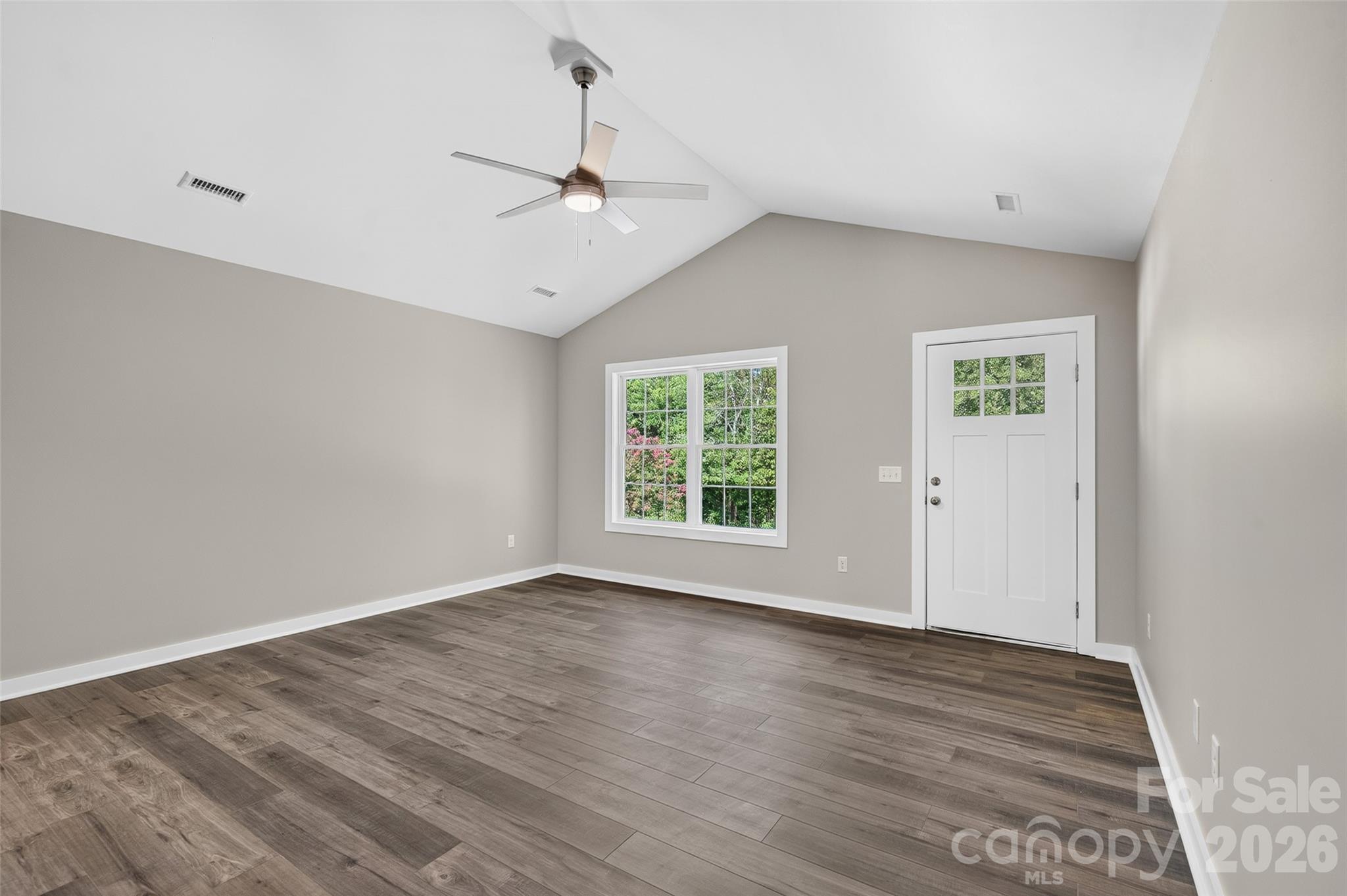 405 Falls Avenue — Granite Falls