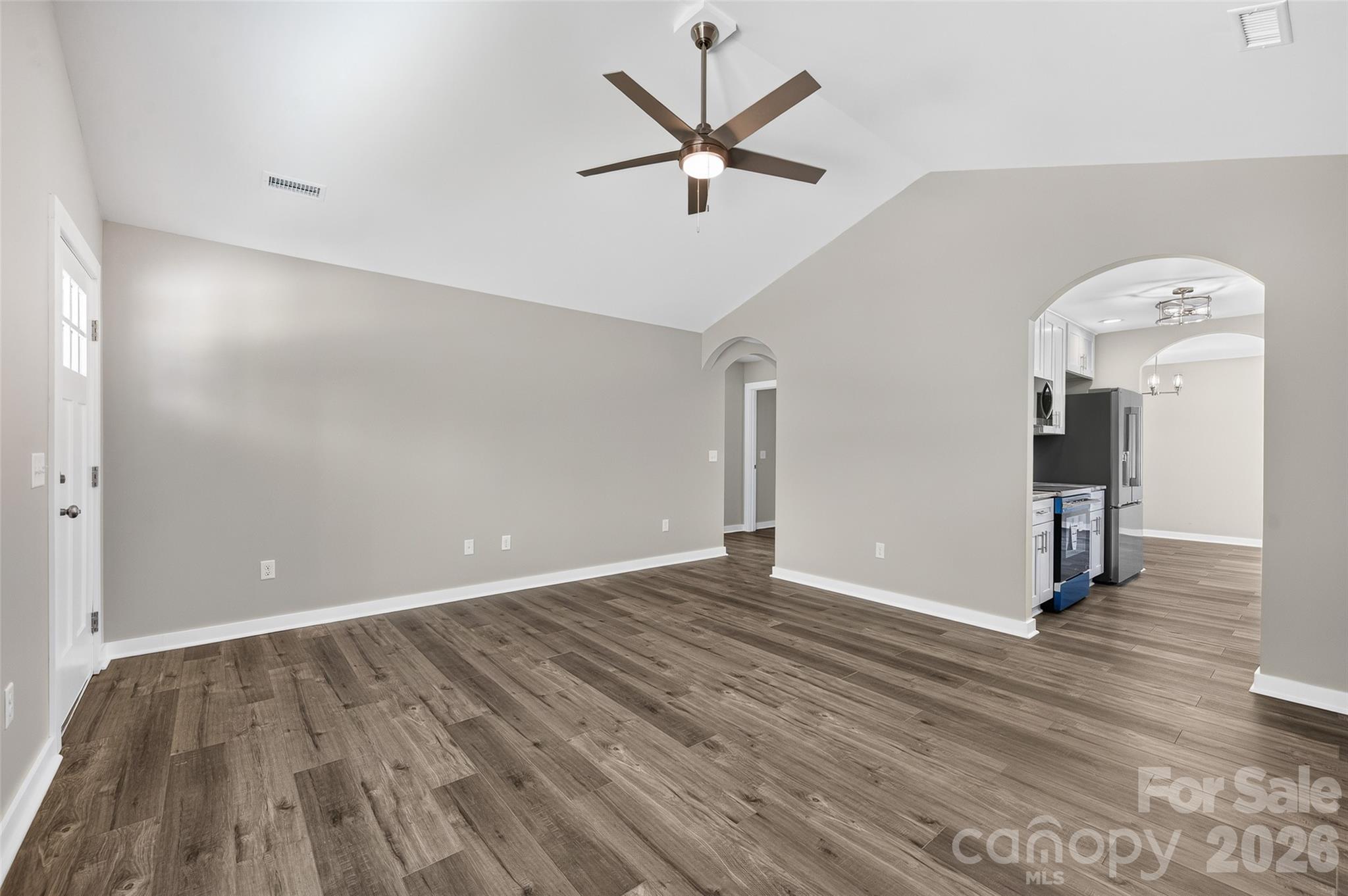405 Falls Avenue — Granite Falls