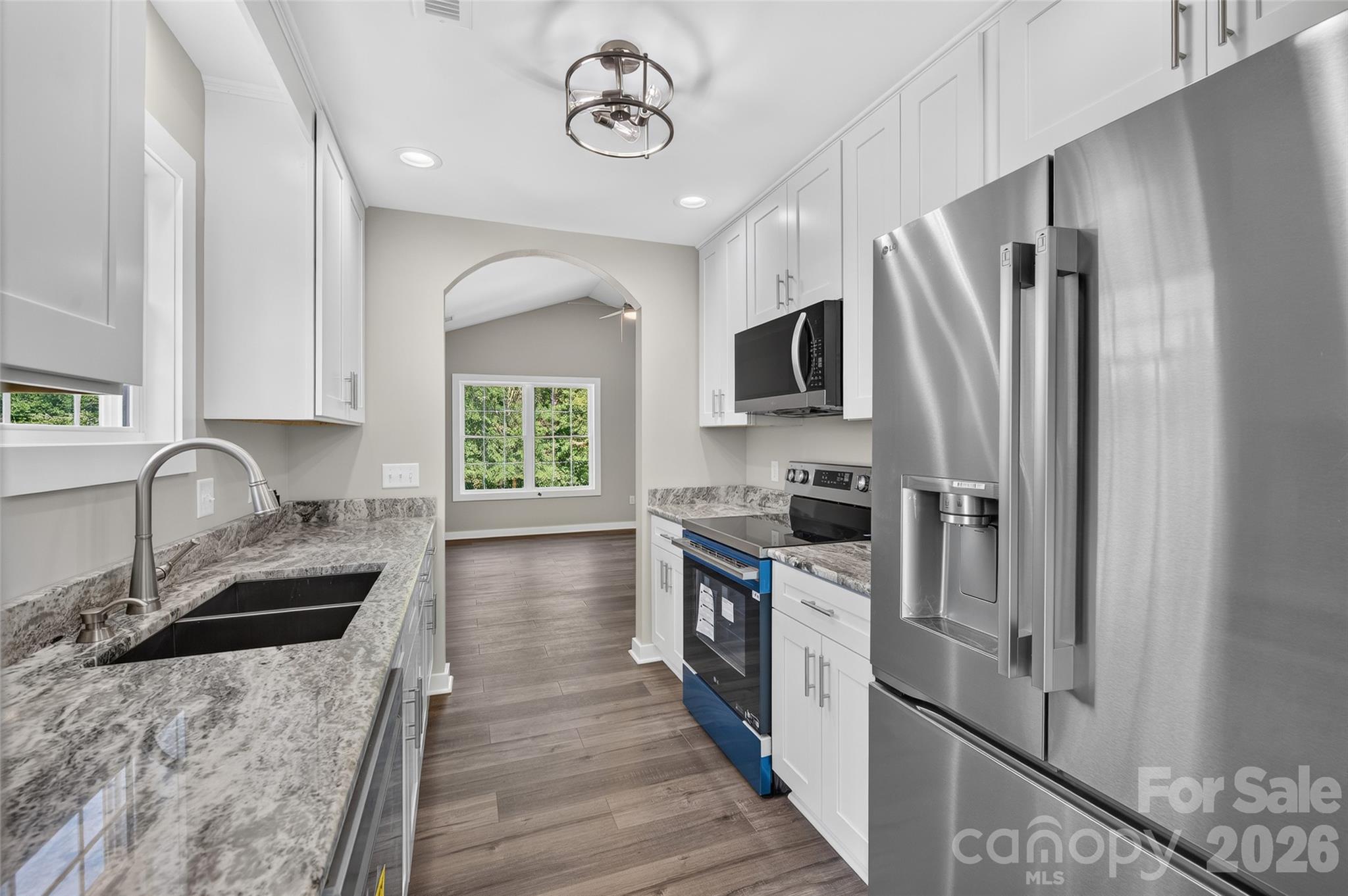 405 Falls Avenue — Granite Falls