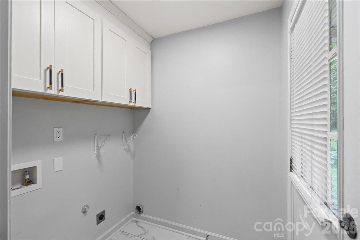 9828 Starwood Drive — Charlotte
