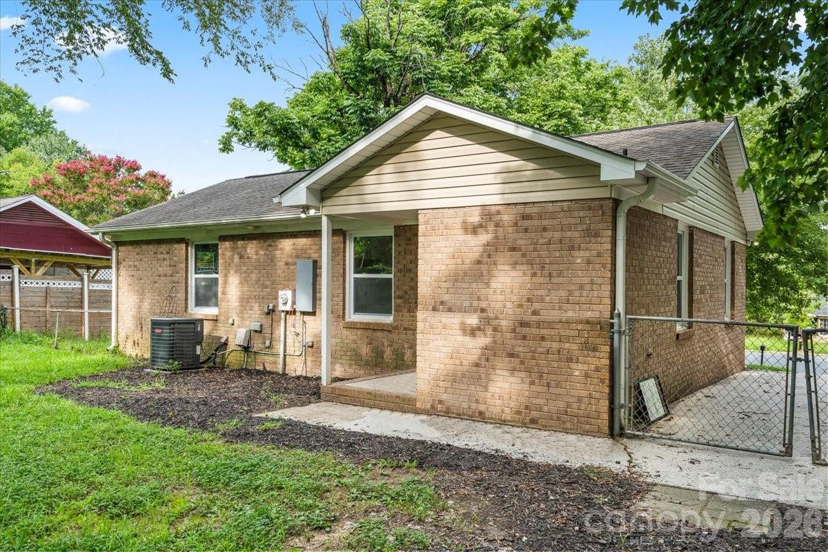 9828 Starwood Drive — Charlotte