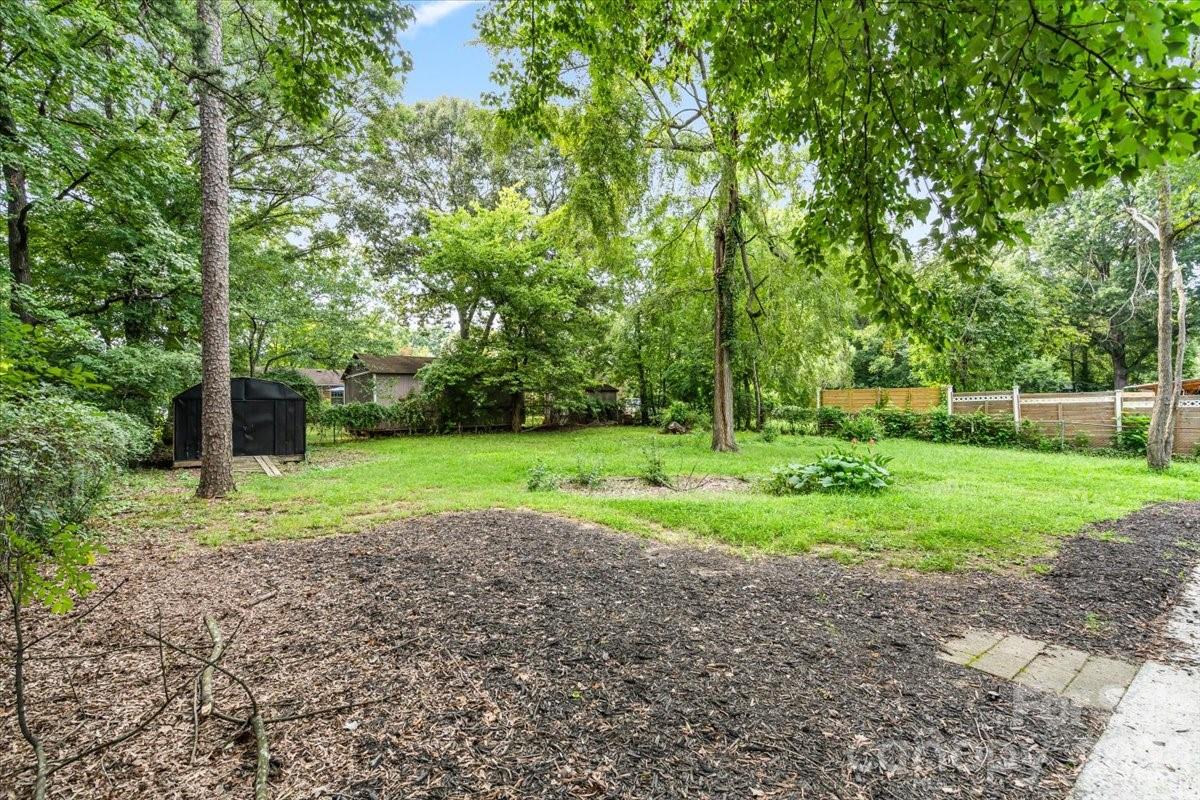 9828 Starwood Drive — Charlotte