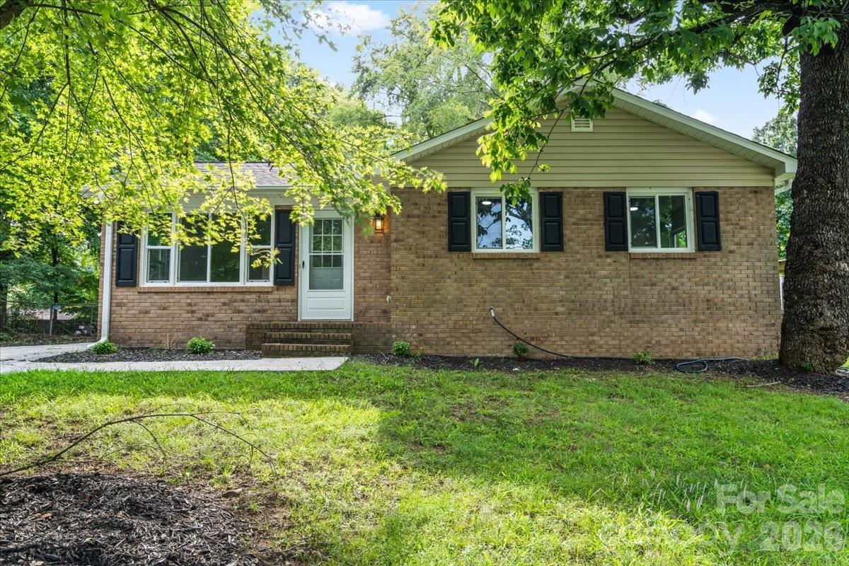 9828 Starwood Drive — Charlotte