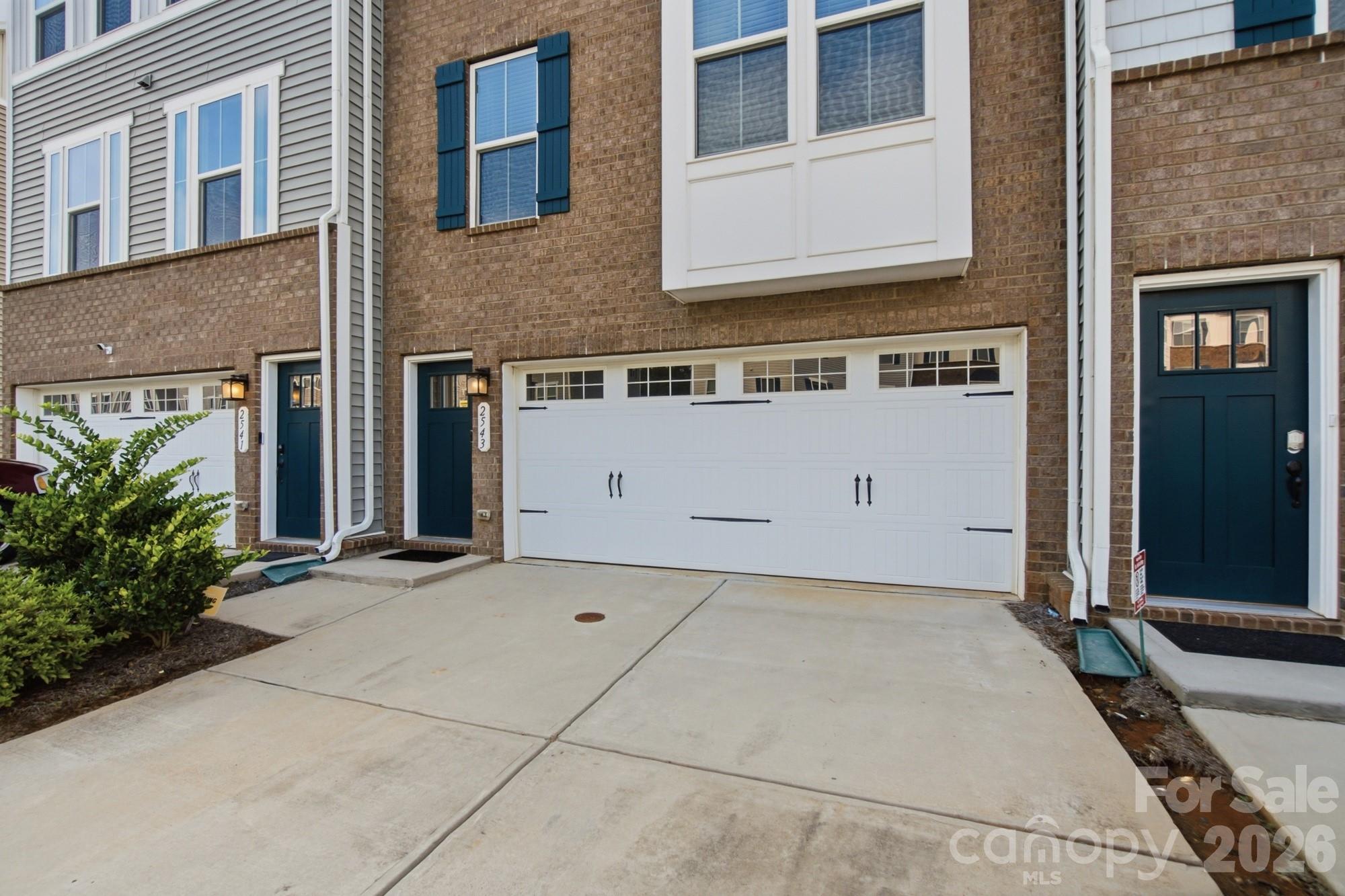 2543 Grantham Place Drive — Fort Mill