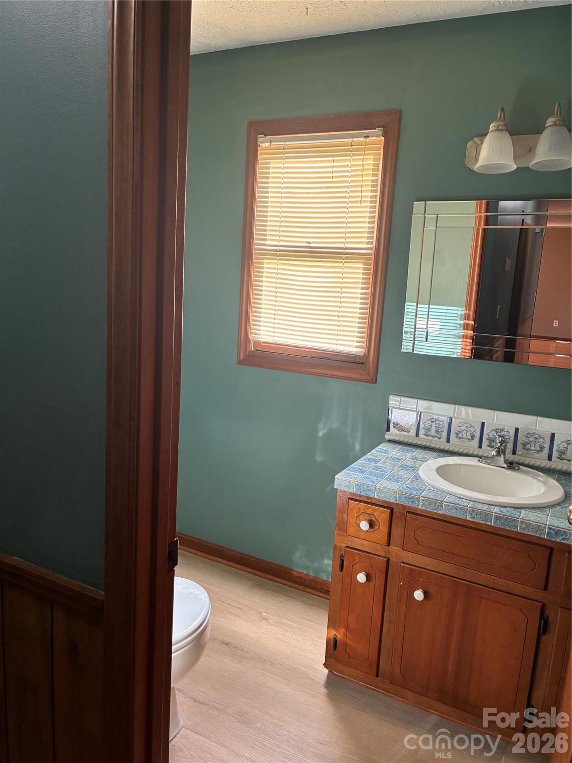 1008 Hopedale Drive — Lenoir