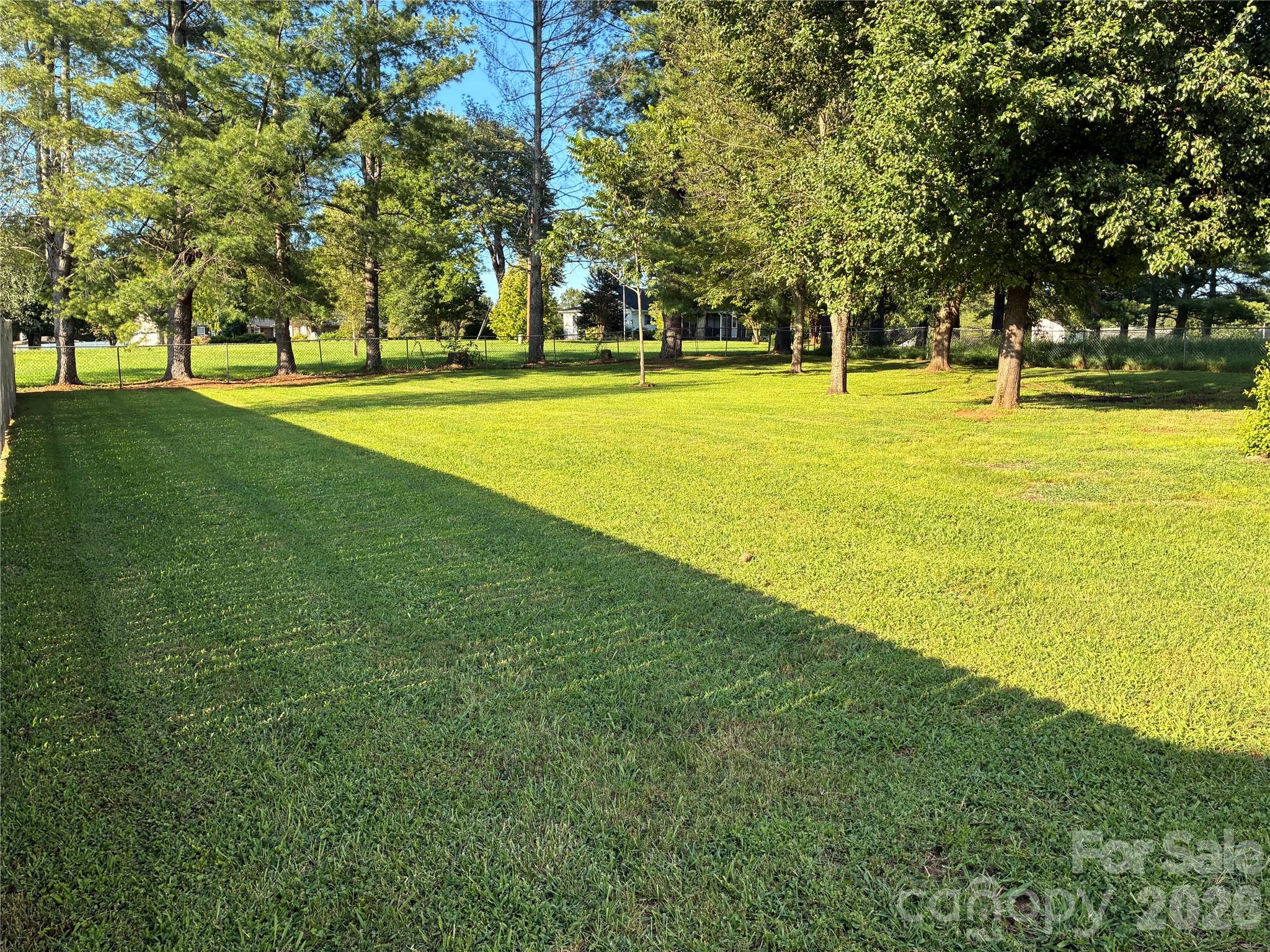 1008 Hopedale Drive — Lenoir