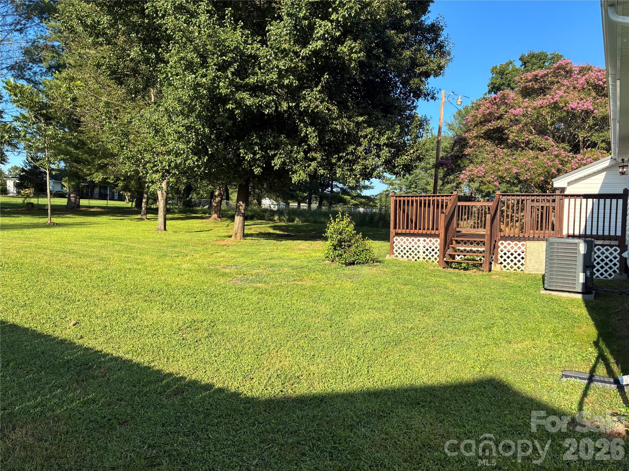 1008 Hopedale Drive — Lenoir