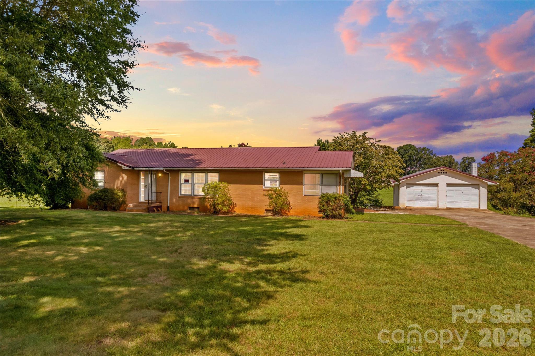 6714 W NC 10 Highway — Vale
