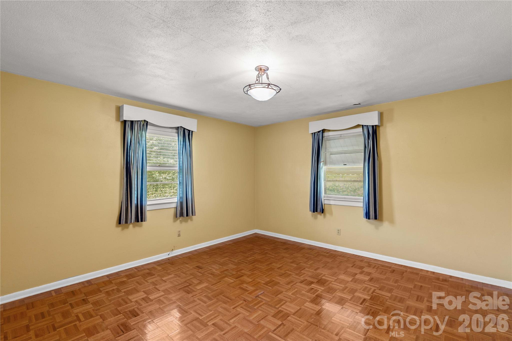 6714 W NC 10 Highway — Vale