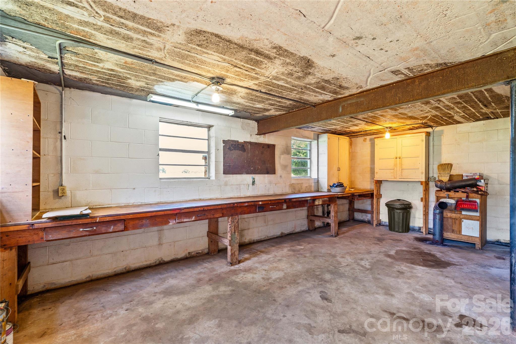 6714 W NC 10 Highway — Vale