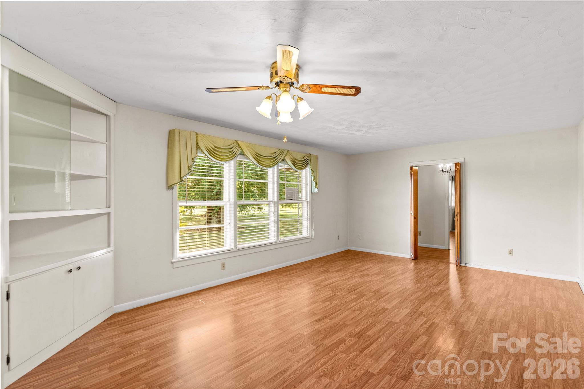 6714 W NC 10 Highway — Vale