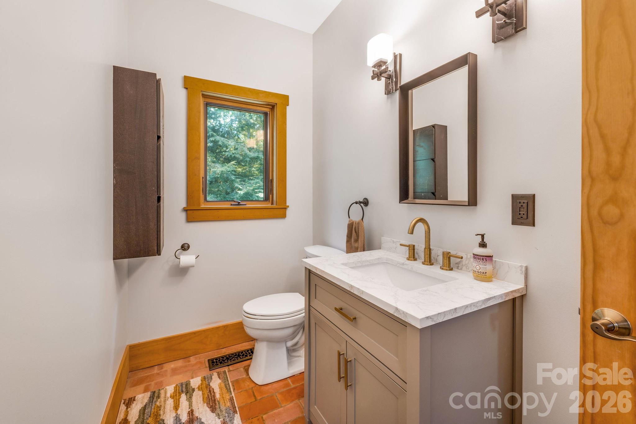 553 River Bend Drive — Mars Hill