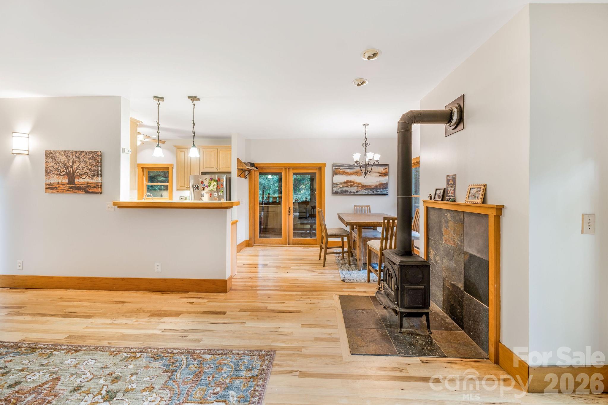 553 River Bend Drive — Mars Hill