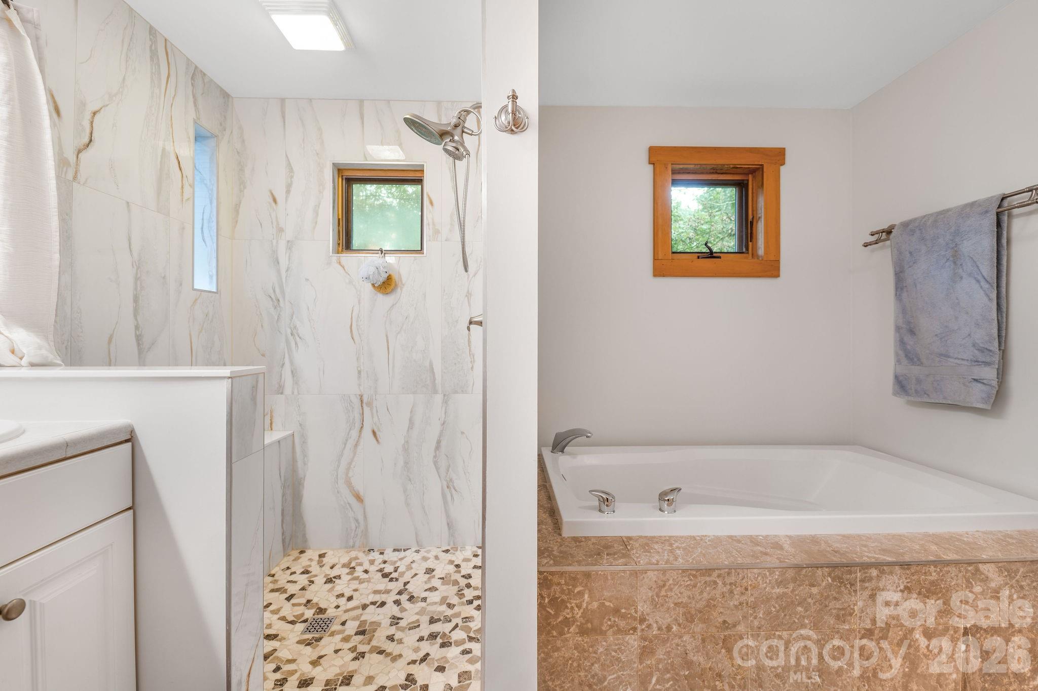 553 River Bend Drive — Mars Hill