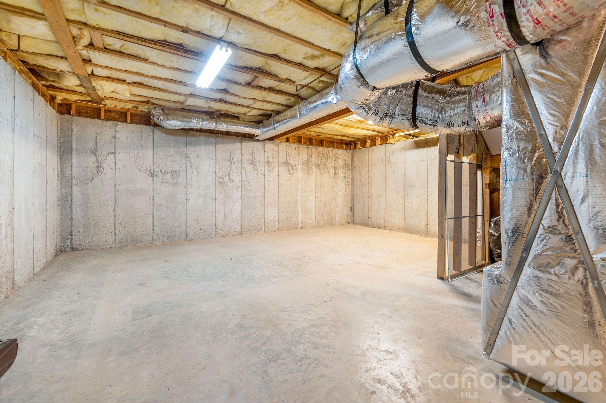 553 River Bend Drive — Mars Hill
