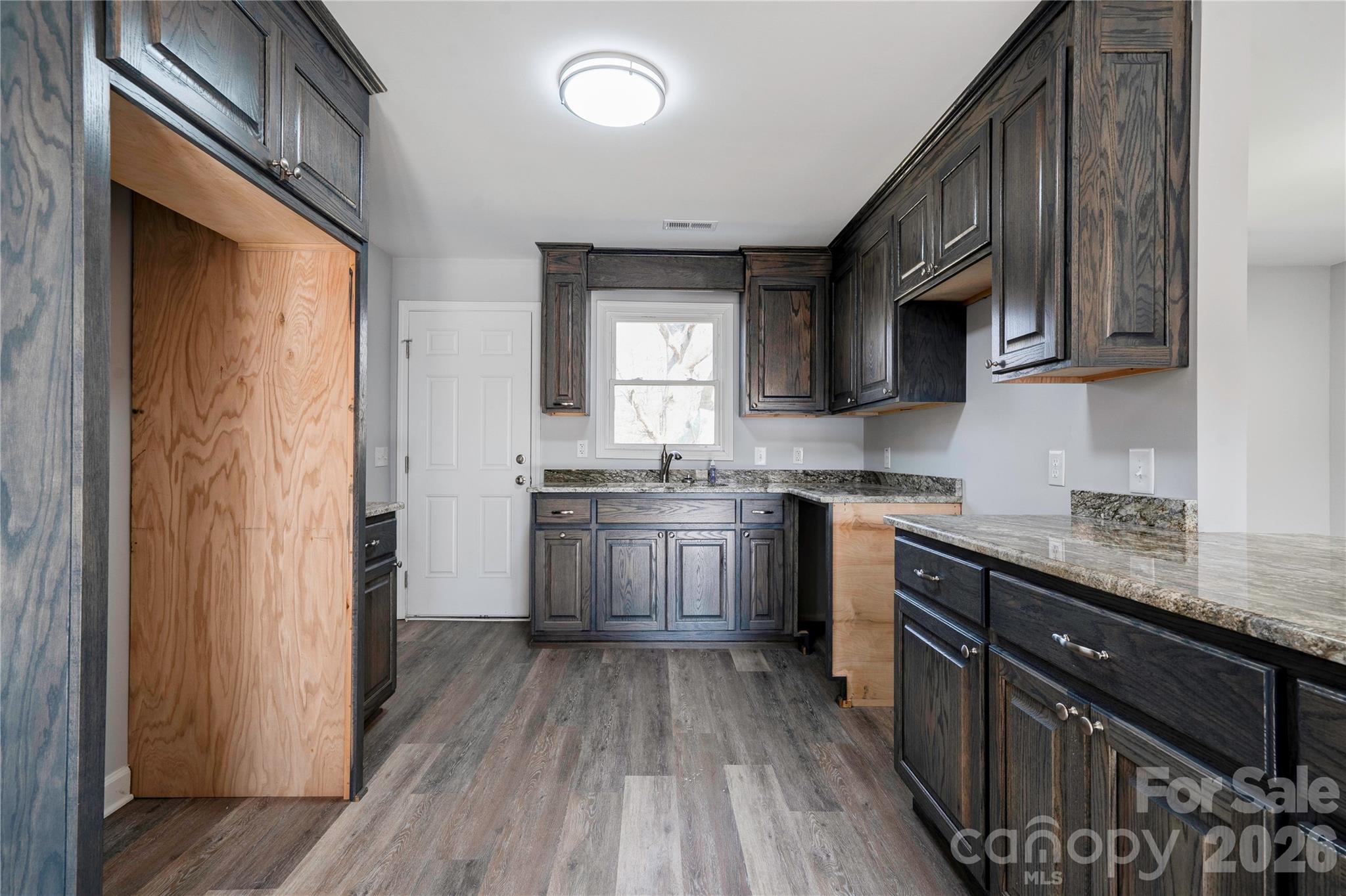 226 Hardin Circle — Grover
