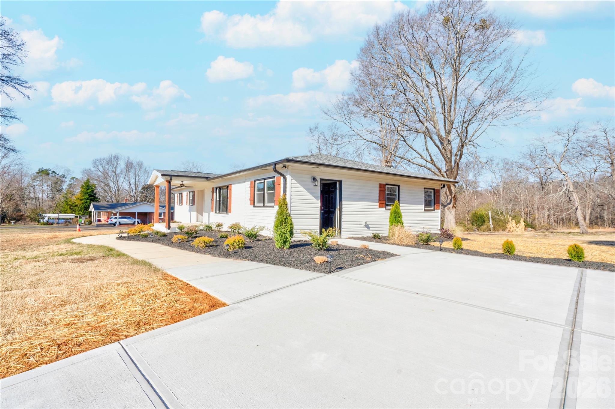 226 Hardin Circle — Grover