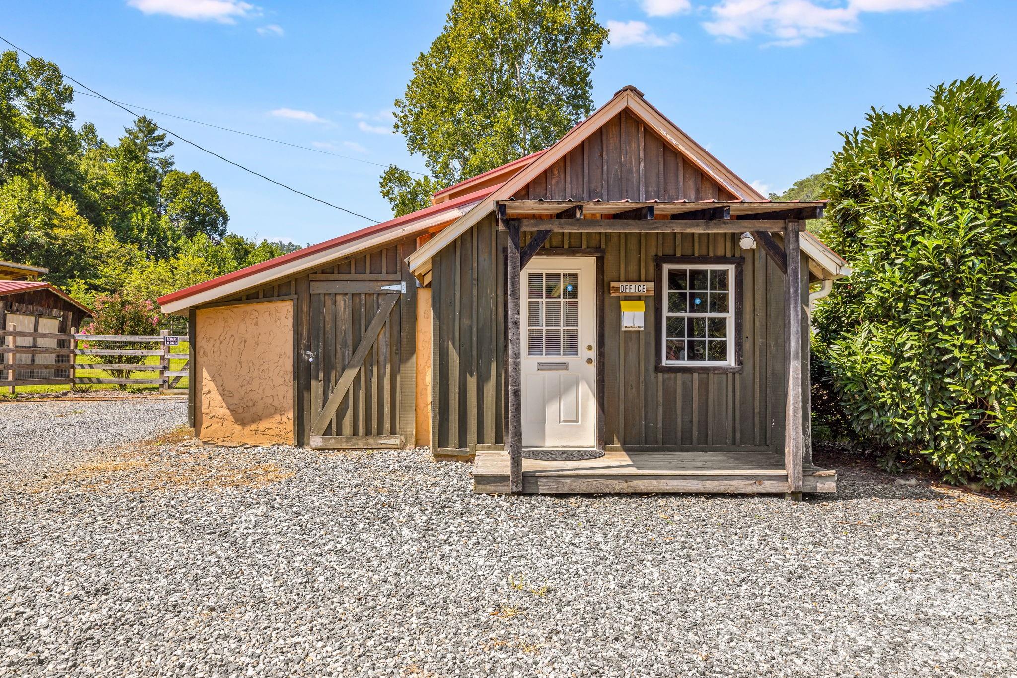 58 Guntertown Road — Marshall