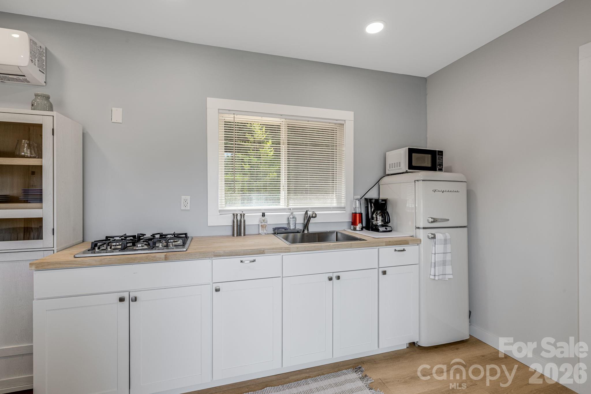 58 Guntertown Road — Marshall