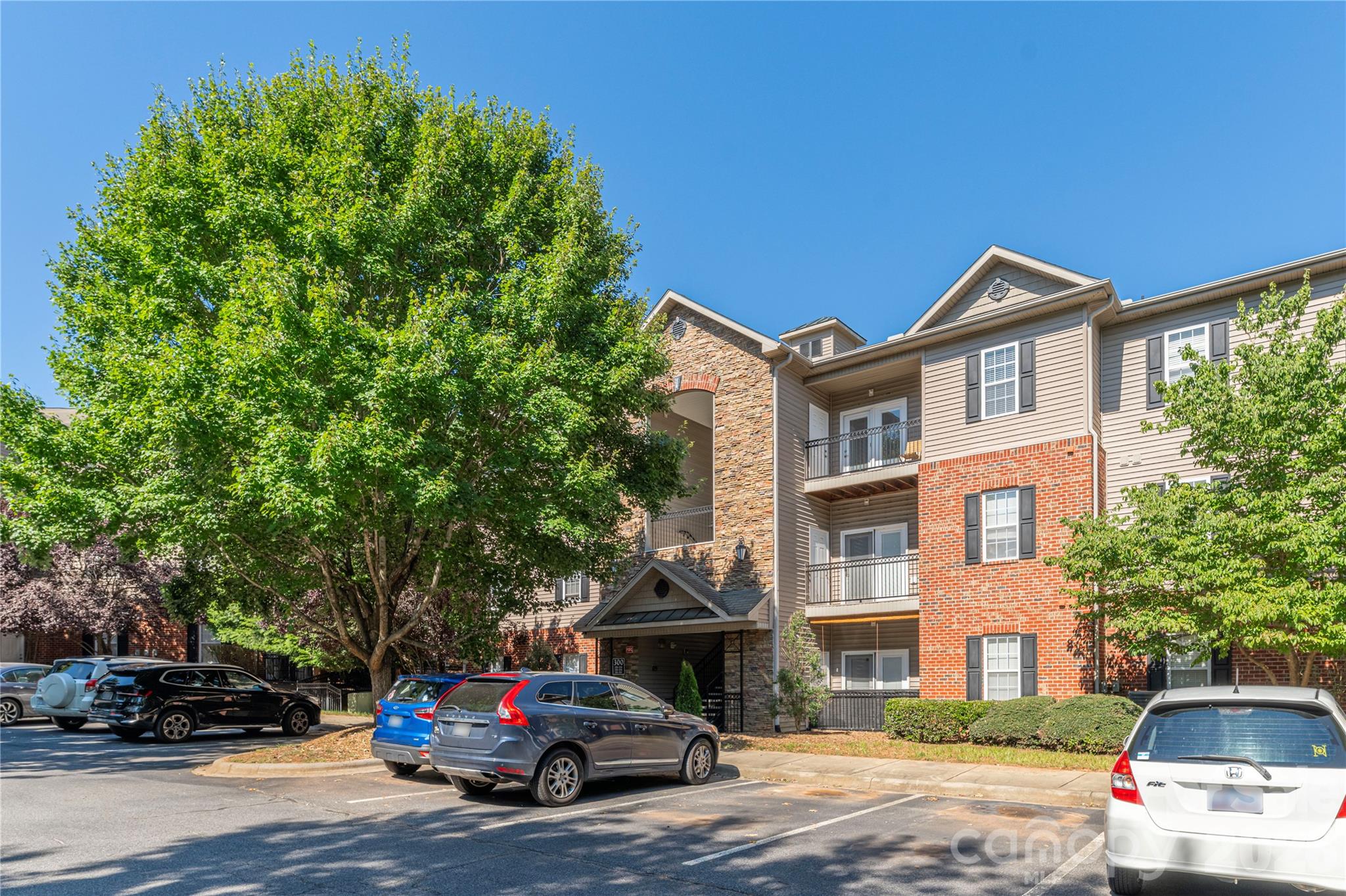 331 Appeldoorn Circle — Asheville