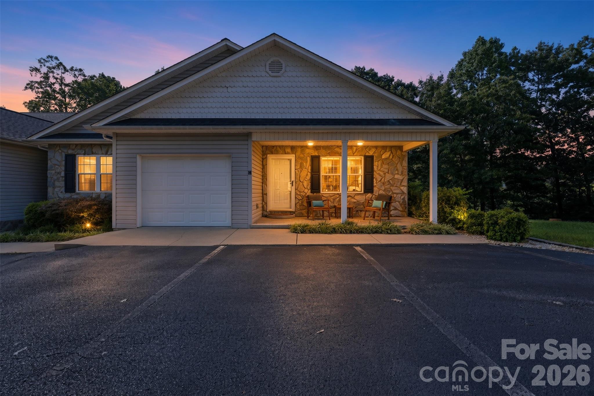 351 School Drive — Taylorsville