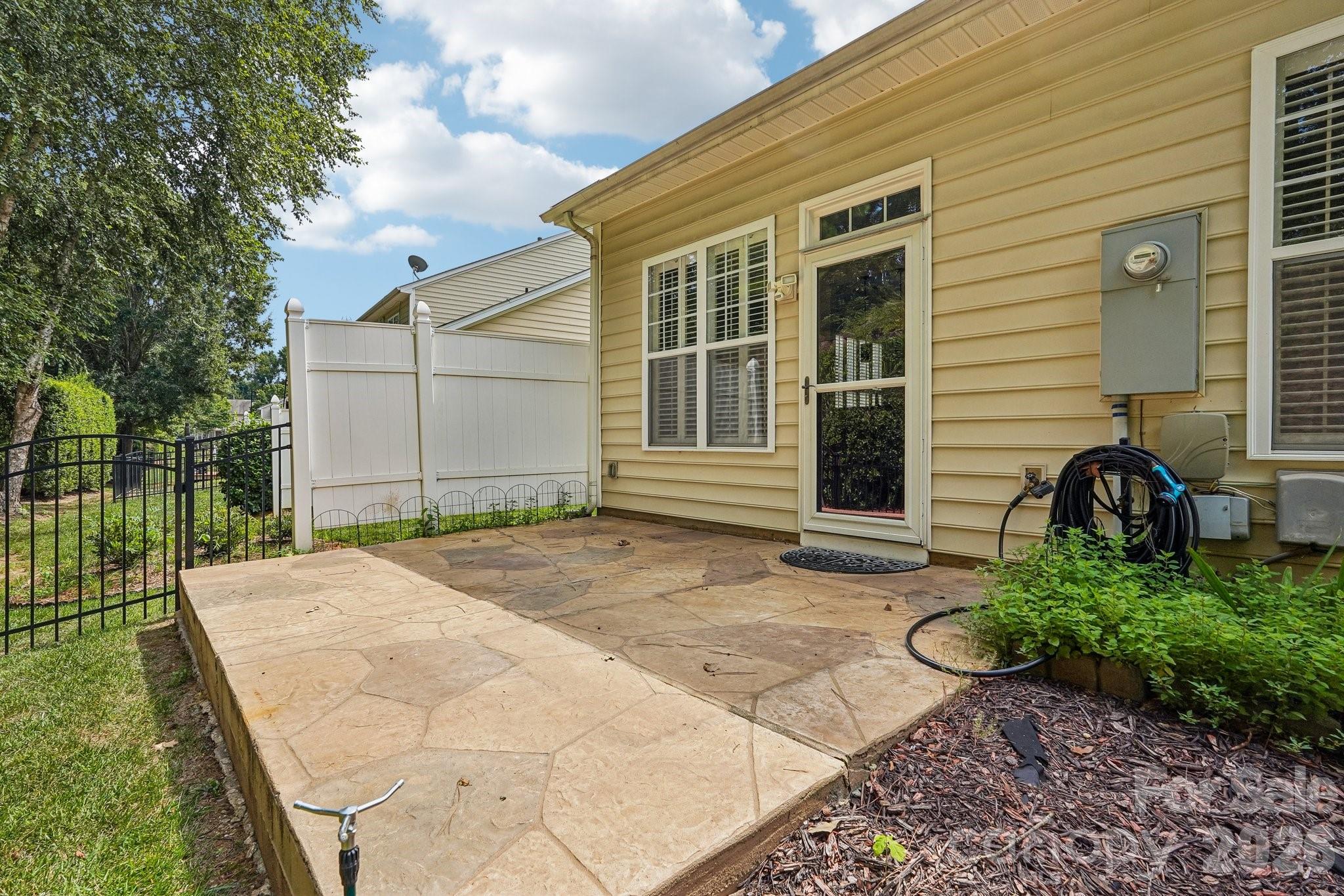 2556 Chasewater Drive — Indian Land