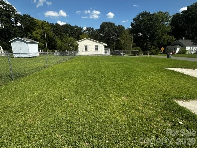 910 Linwood Road — Gastonia