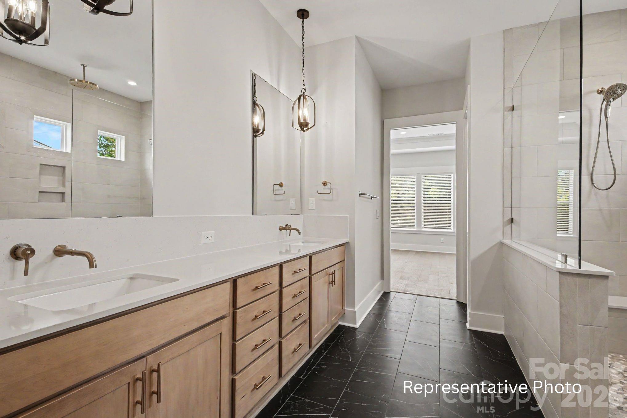 20397 Queens Street — Cornelius