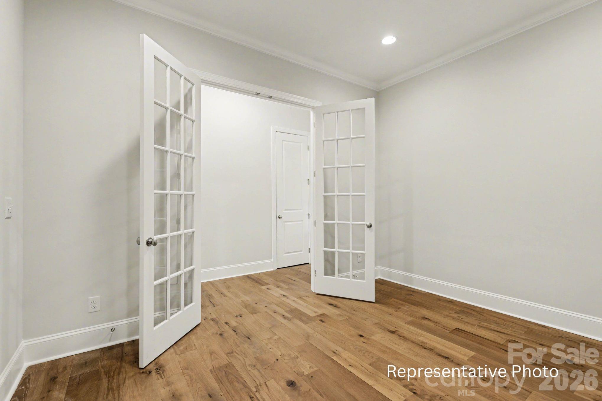 20397 Queens Street — Cornelius