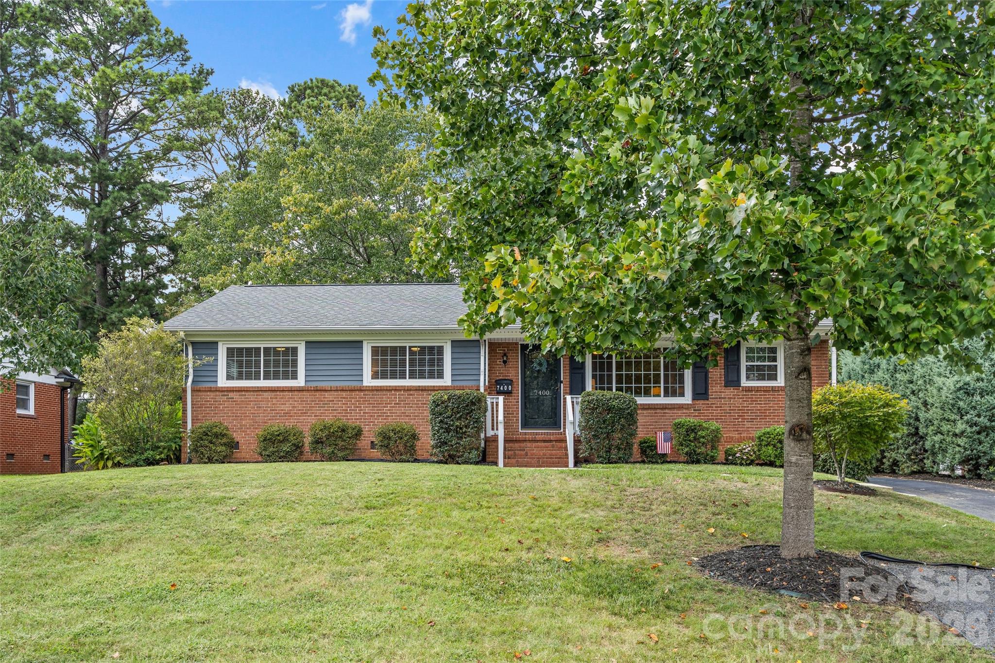 7400 Thorncliff Drive — Charlotte