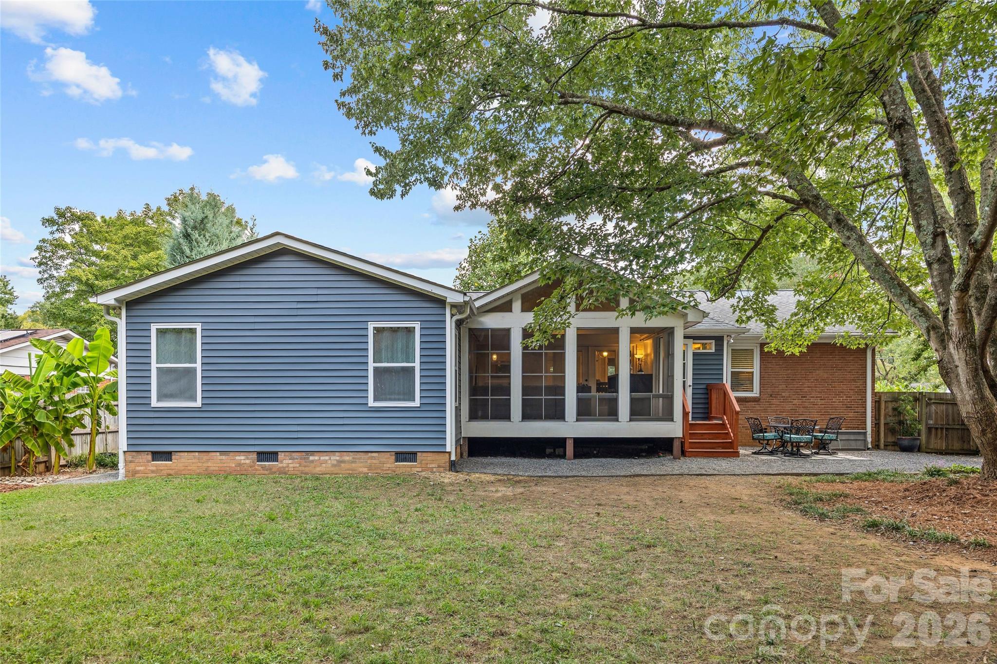 7400 Thorncliff Drive — Charlotte