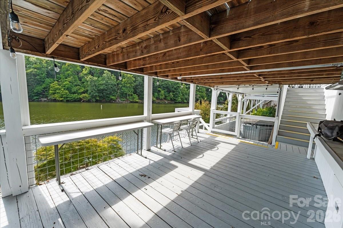113 Clubhouse Drive Extension — New London