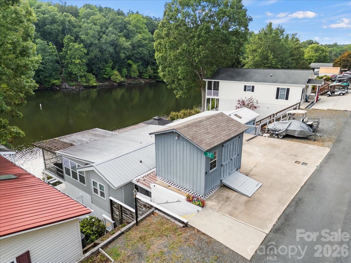 113 Clubhouse Drive Extension — New London