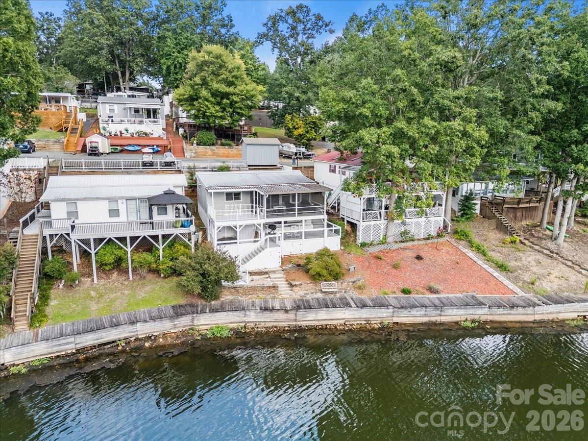 113 Clubhouse Drive Extension — New London