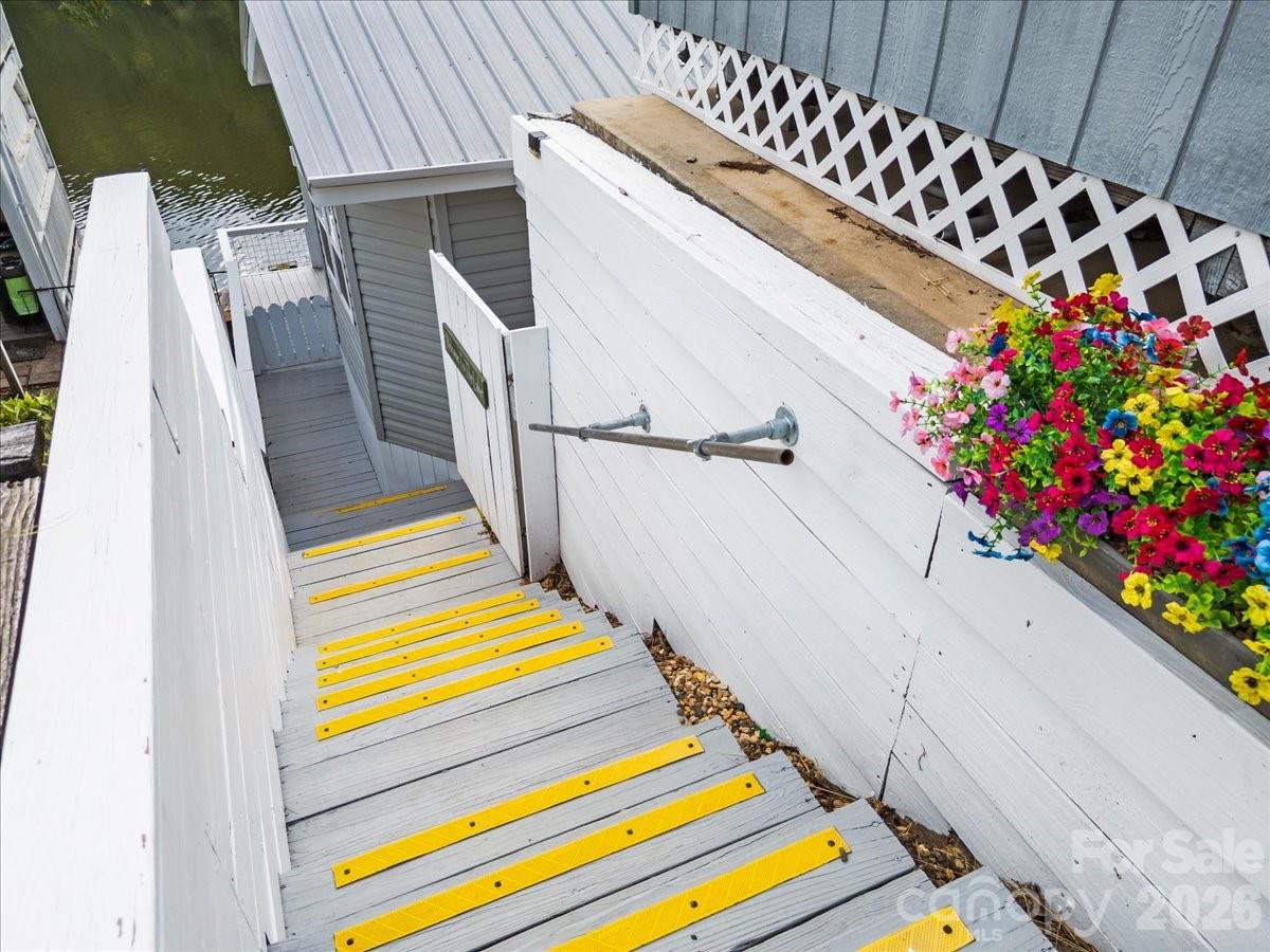 113 Clubhouse Drive Extension — New London
