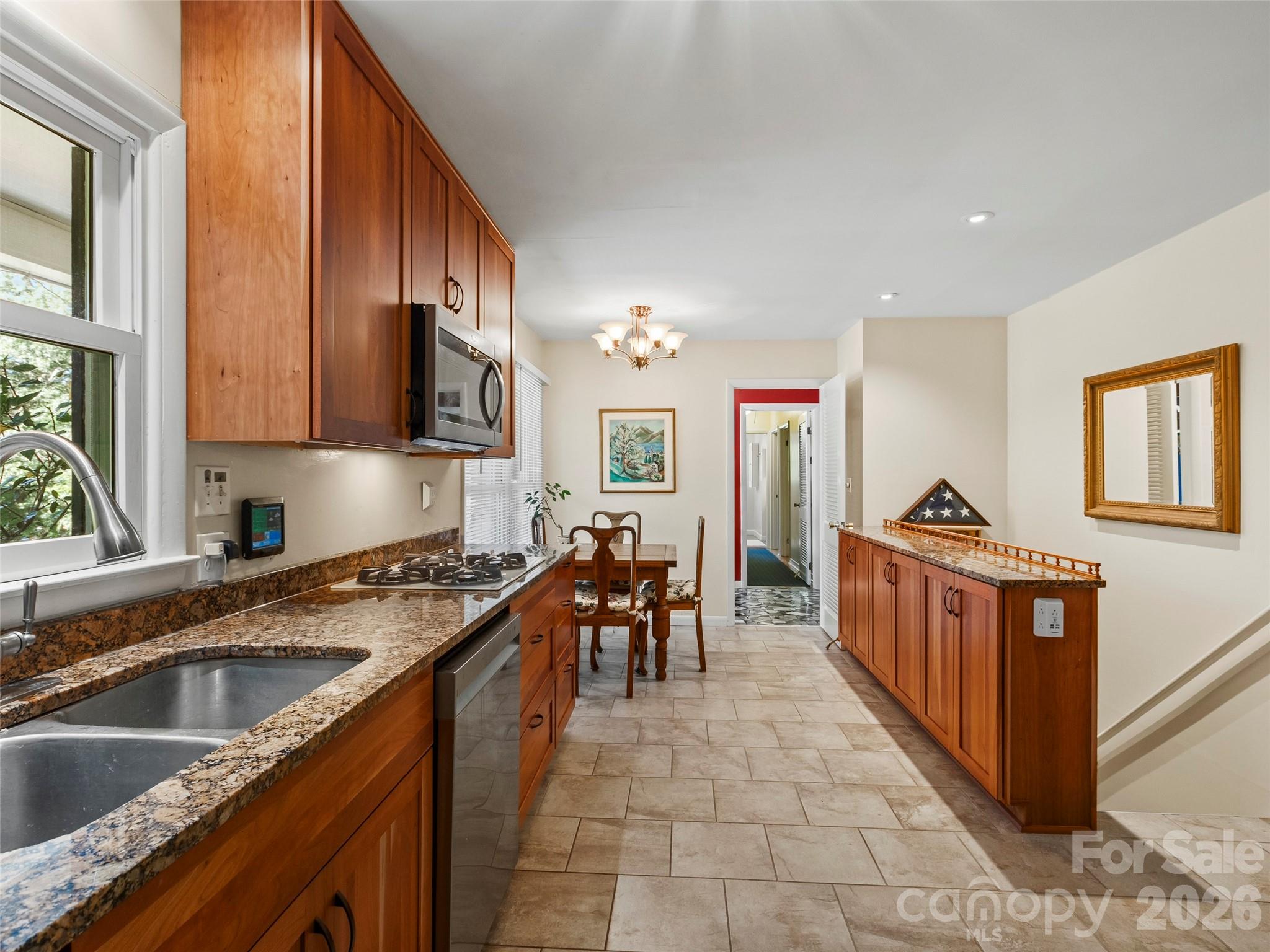 101 Castlerock Drive — Asheville