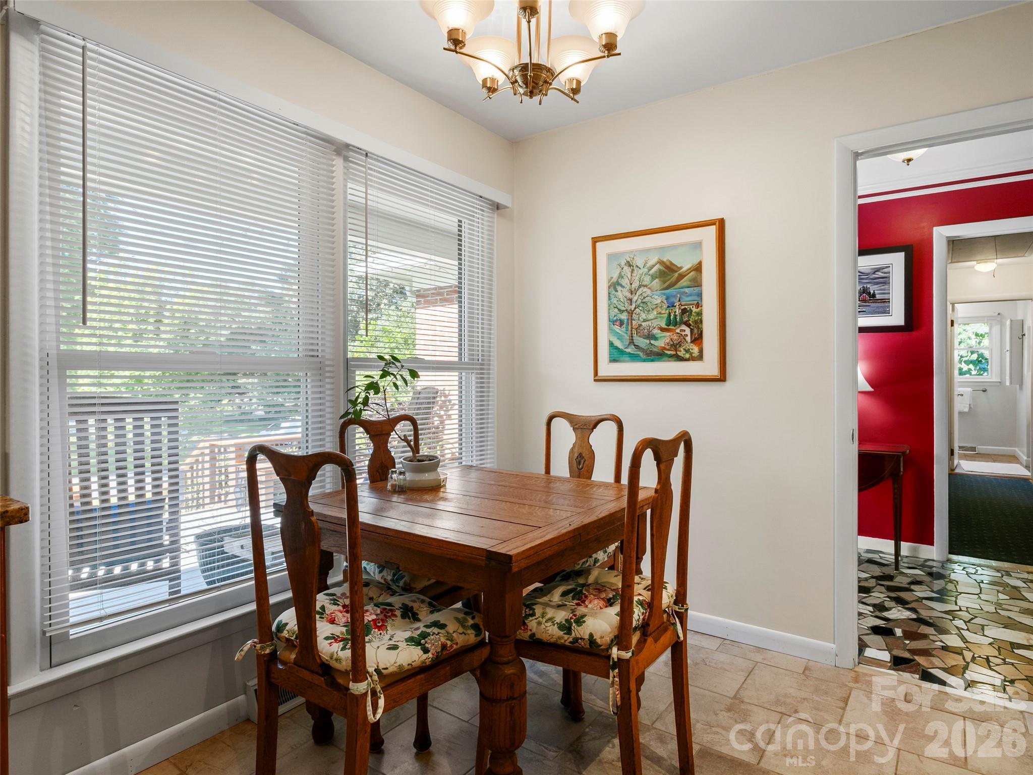 101 Castlerock Drive — Asheville